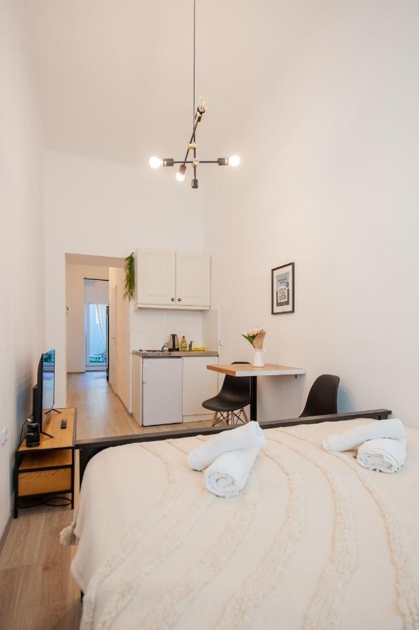 My City Apartment - Vienna Cosy Room ภายนอก รูปภาพ